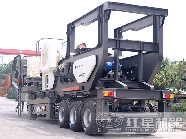 車(chē)載顎式磨石頭機后面圖