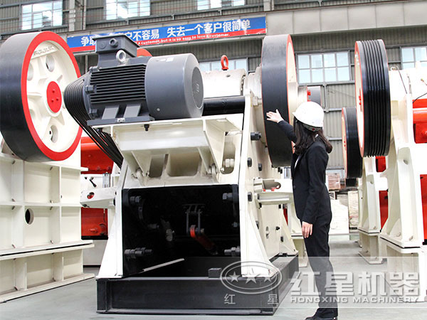鈉長(cháng)石破碎機出料均勻