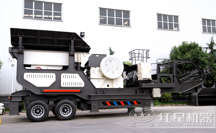 移動(dòng)大型石頭粉碎機：搭載鄂破機