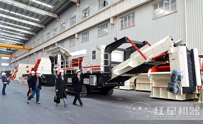 車(chē)載履帶移動(dòng)破碎 篩分一體機
