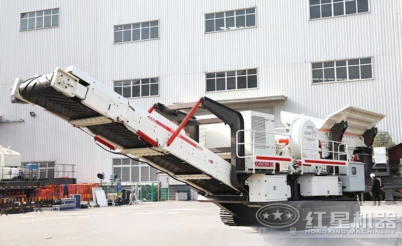 履帶破碎機_液壓自行驅動(dòng)，全剛性船型結構組合