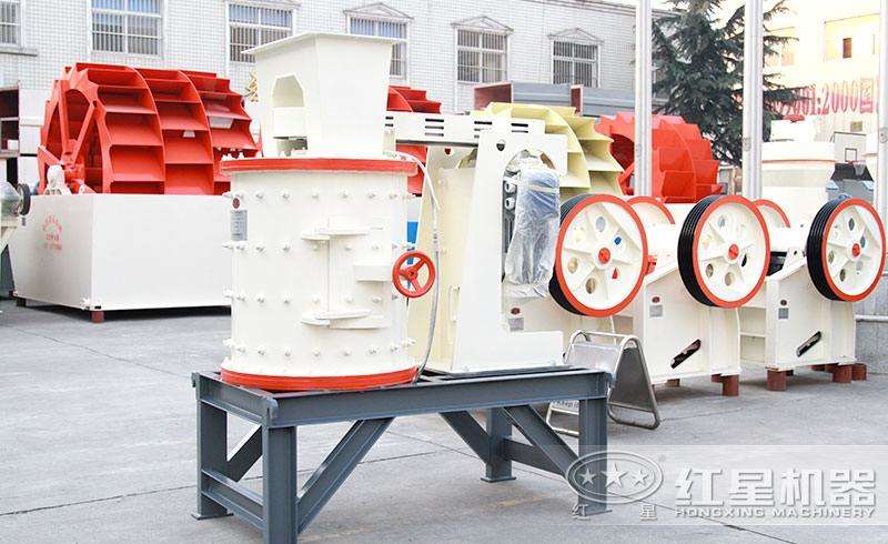 復合式破碎機，功耗小，使用壽命長(cháng)