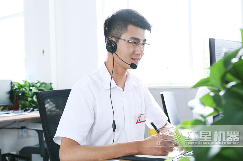 24小時(shí)客服接待，隨時(shí)待命解決用戶(hù)疑惑