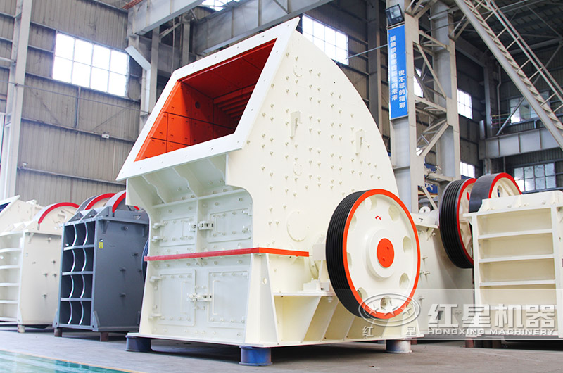 重錘式破碎機進(jìn)料口大，≤1200mm