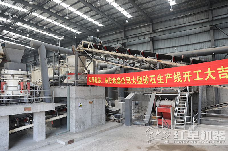 江蘇客戶(hù)大型碎石機工作現場(chǎng)