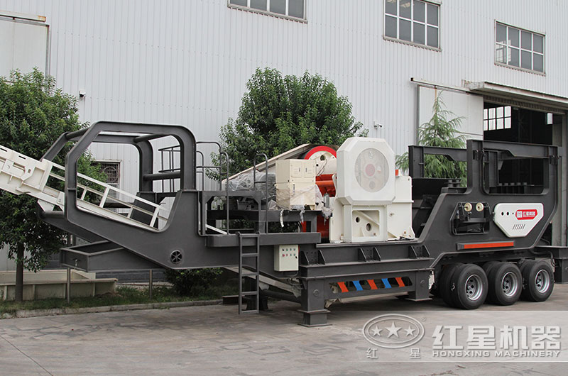 可移動(dòng)小型碎石機械設備圖片
