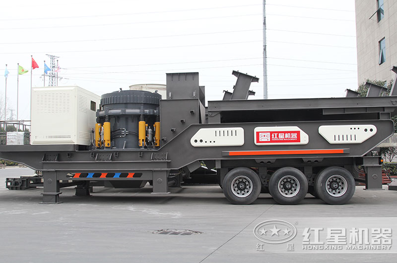 可移動(dòng)小型碎石機械設備圖片_圓錐