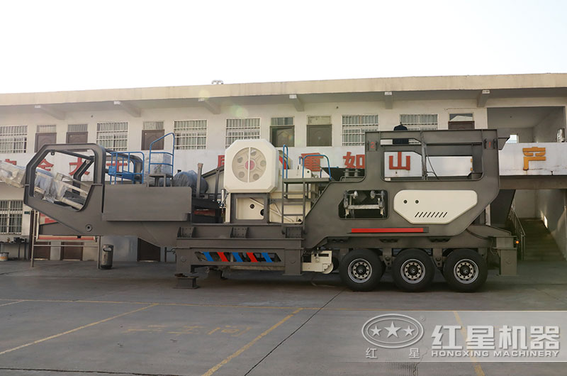 移動(dòng)顎式破碎機圖片