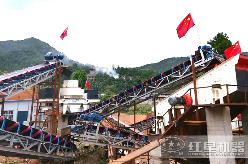 寧夏客戶(hù)制砂機工作現場(chǎng)圖片