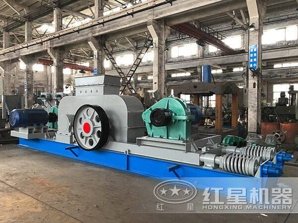 焦炭對輥破碎機生產(chǎn)車(chē)間