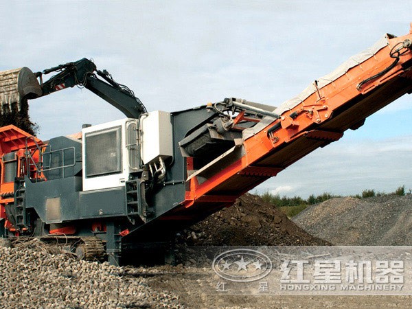 山東聊城建筑垃圾破碎加工現場(chǎng)